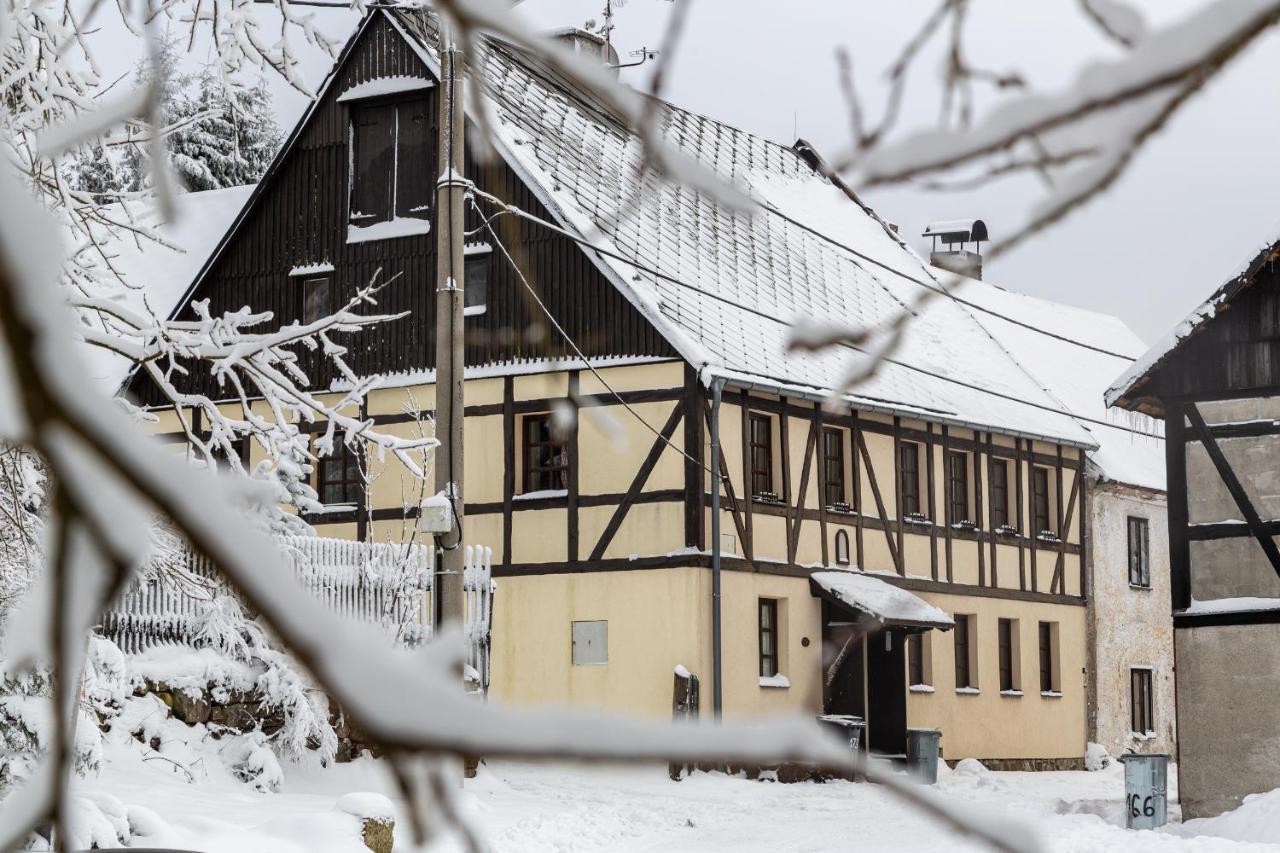 Chalupa Hrazdenka V Krusnych Horach Horní Blatná Buitenkant foto
